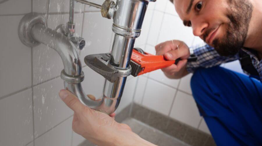 Professional same day plumber services in Palestine, AR